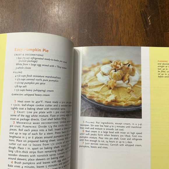 Woman’s Day Celebrate! Menus and recipes for joyous feasts holiday cookbook - Picture 3 of 7